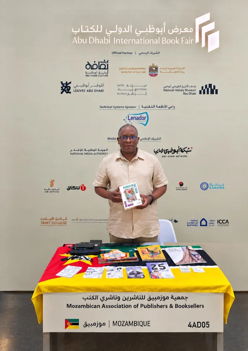 BENTO BALOI APRESENTA EDIÇÃO INGLESA DE “NO VERSO DA CICATRIZ” EM ABU DHABI