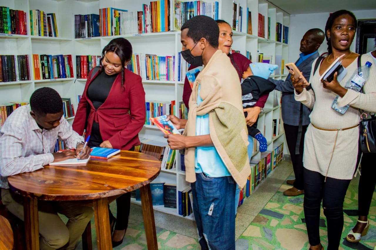 Editoras independentes realizam feira de livro em Maputo