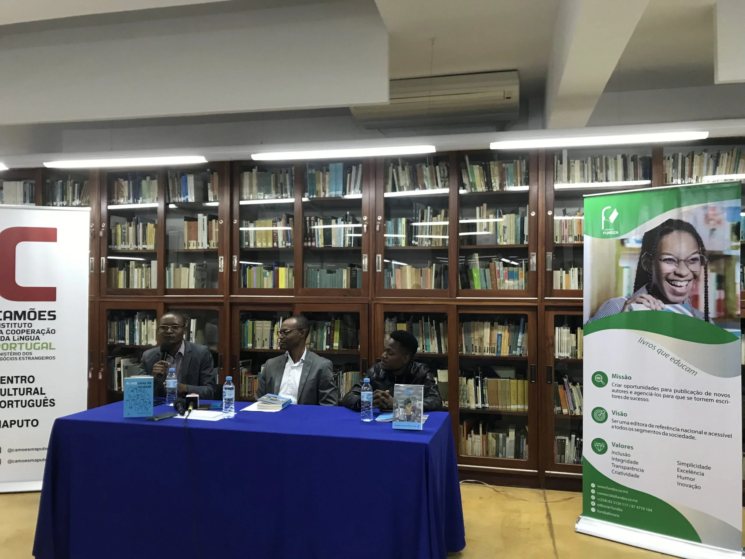 “Água” e “Máscaras da verdade” juntam público leitor no Camões