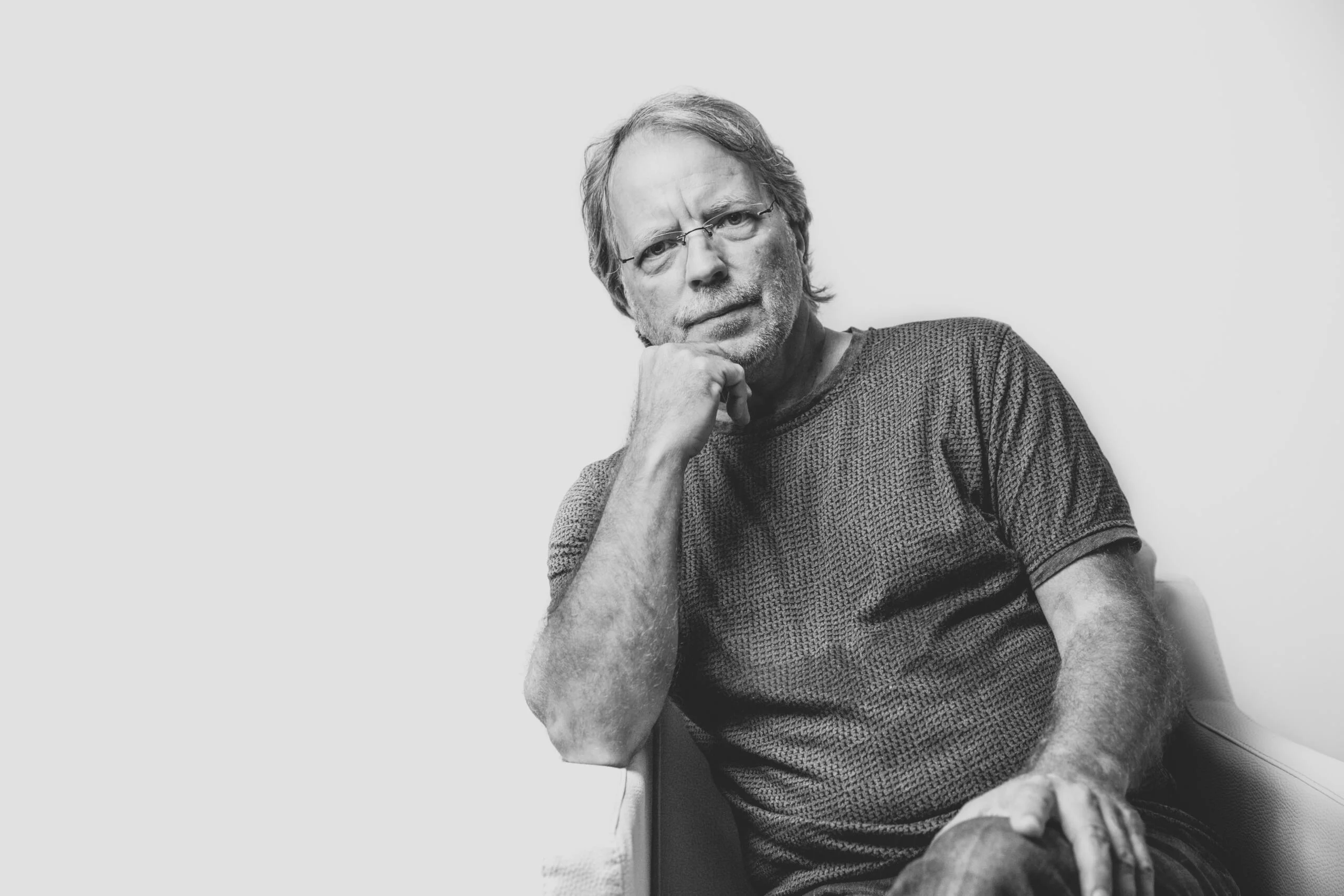 Mia Couto é o homenageado da 9ª Feira do Livro de Maputo