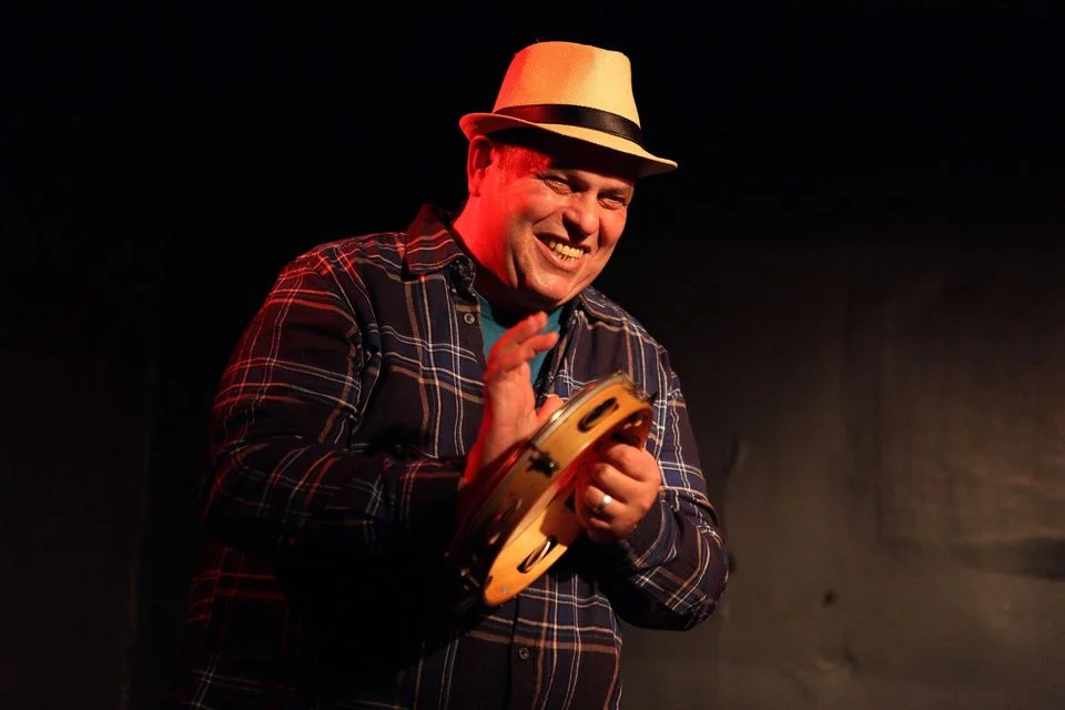 O Mestre Thomas Bakk e a literatura de Cordel | Uma performance magistral